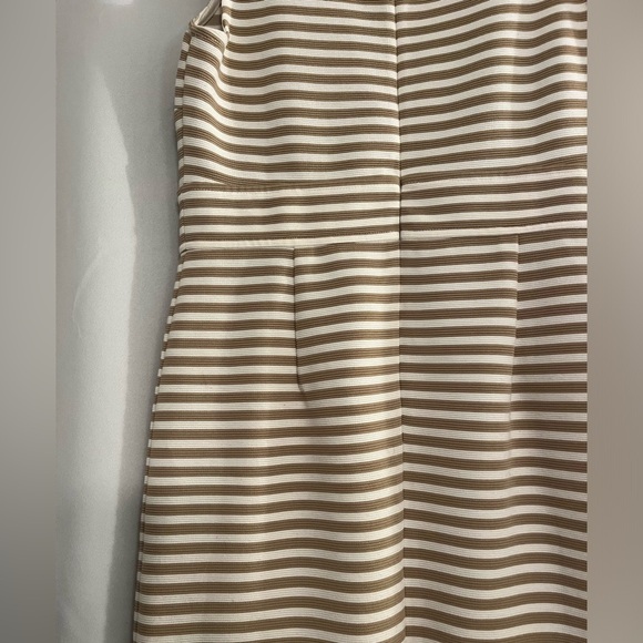 Loft Dress - Picture 3 of 12